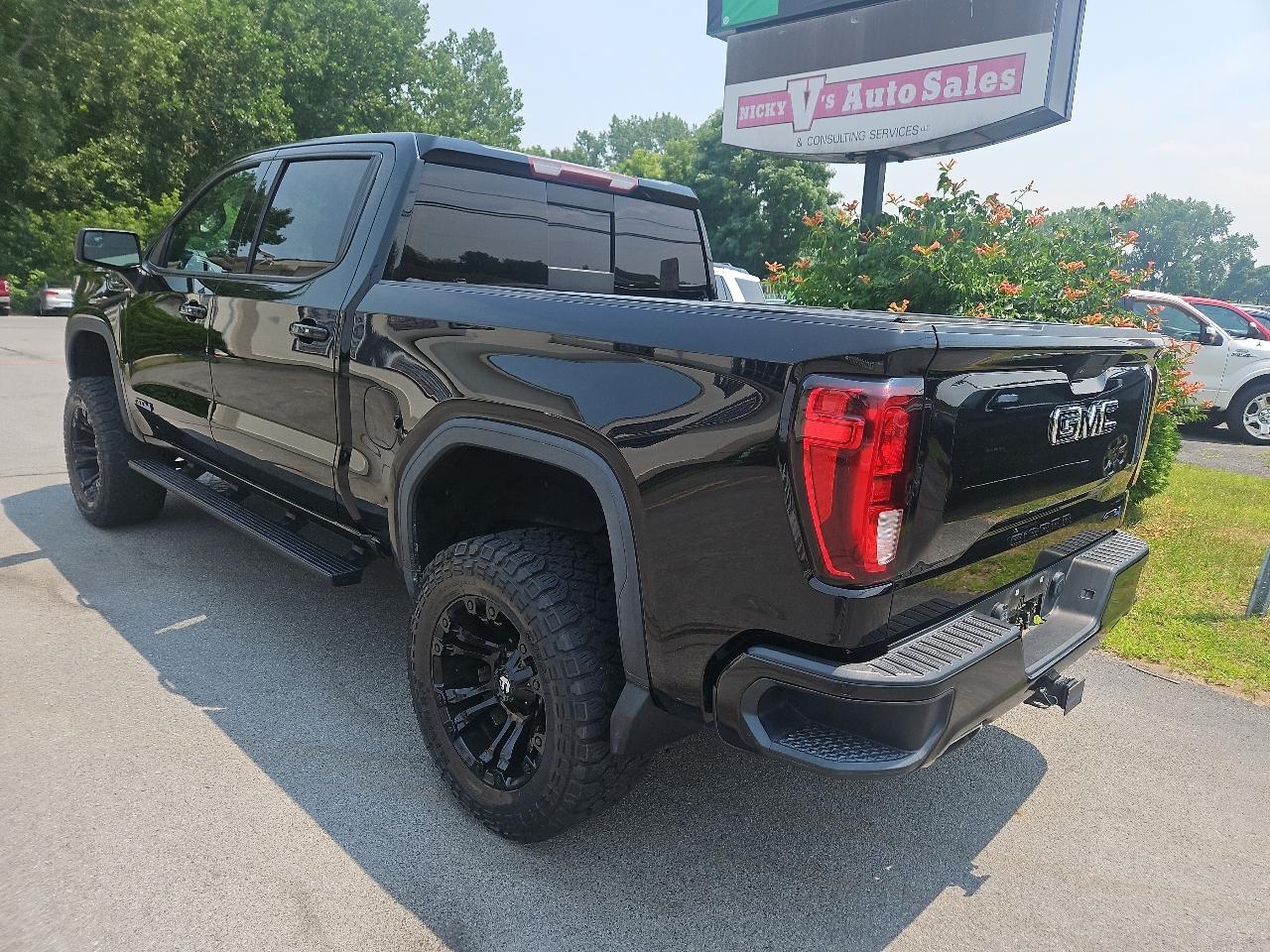 GMC Sierra 1500 4WD Crew Cab 147" Elevation 2020