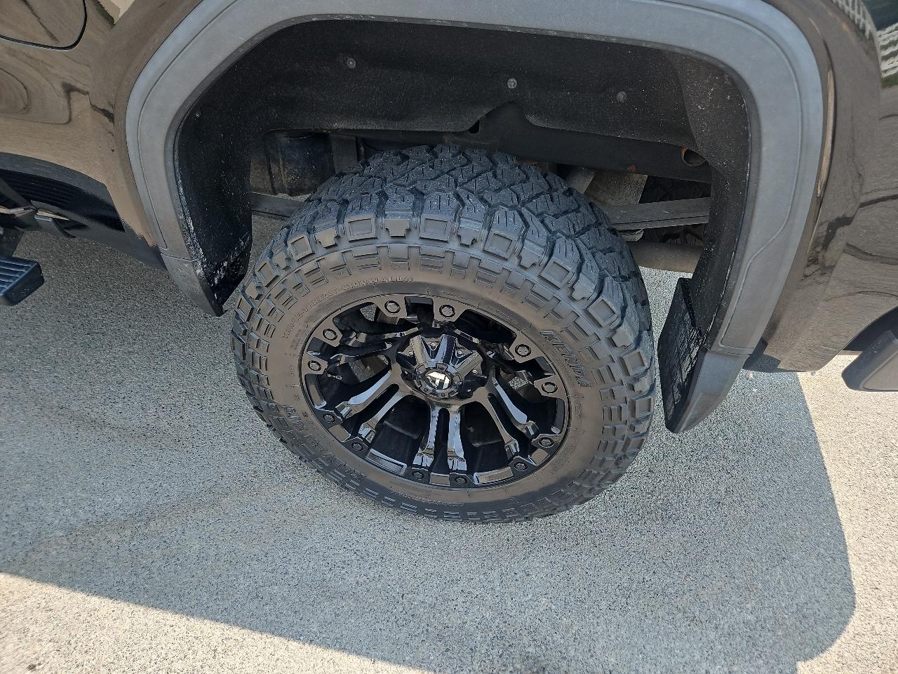 GMC Sierra 1500 4WD Crew Cab 147" Elevation 2020
