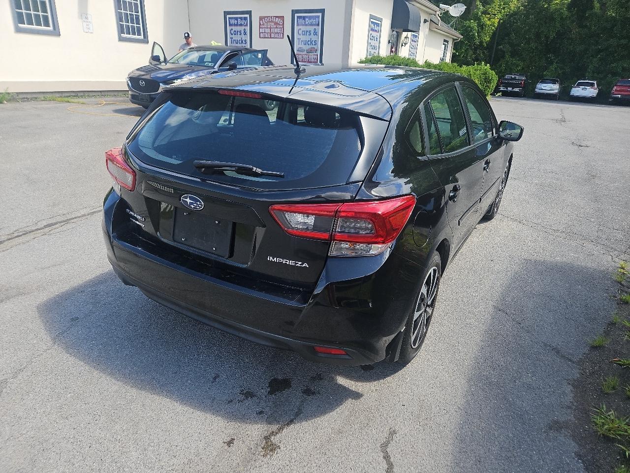 Subaru Impreza 5-door CVT 2022