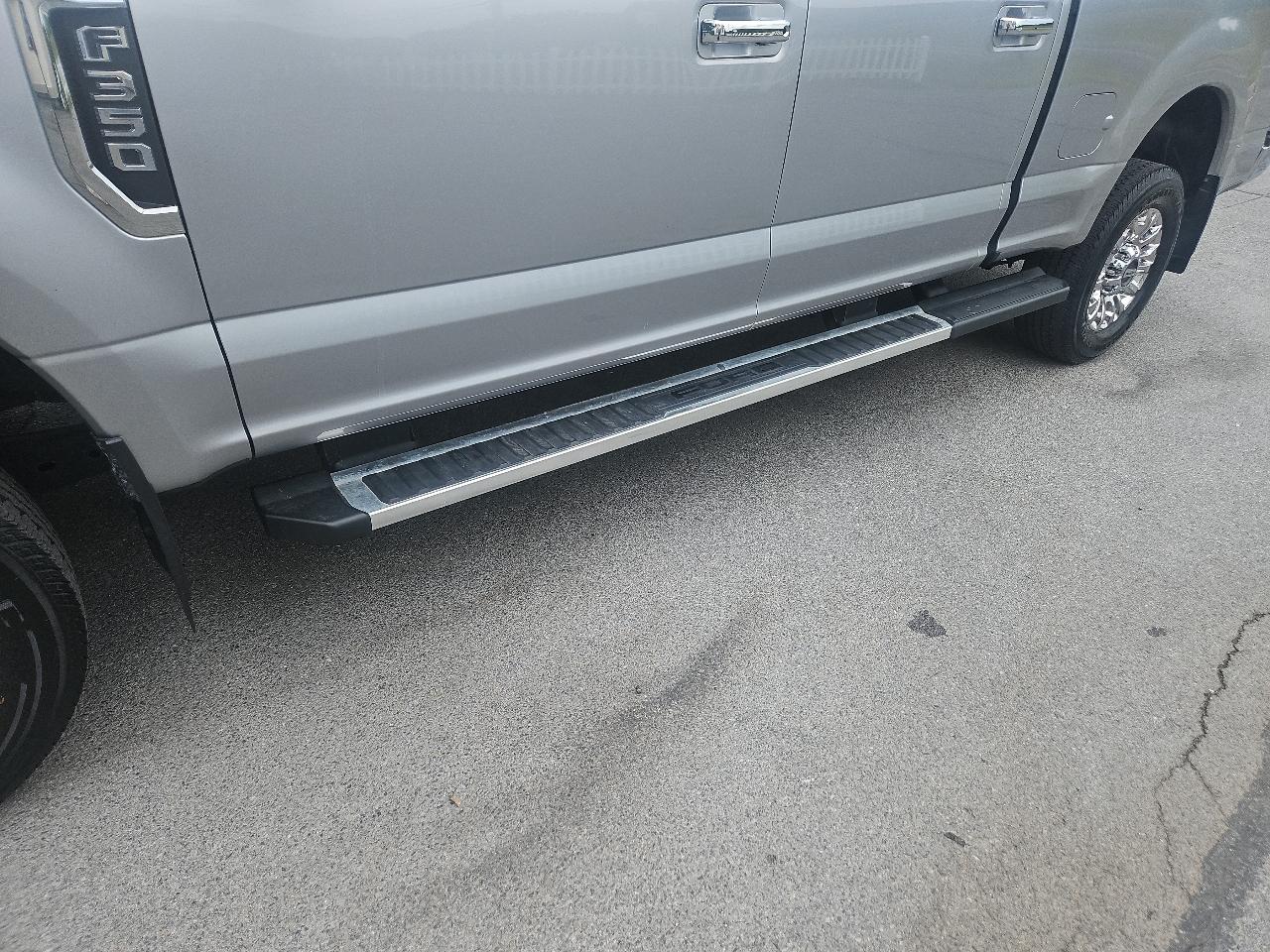 Ford Super Duty F-350 SRW XLT 4WD Crew Cab 6.75' Box 2022