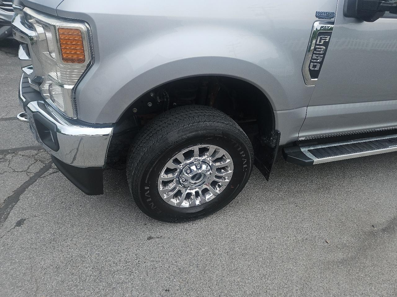 Ford Super Duty F-350 SRW XLT 4WD Crew Cab 6.75' Box 2022