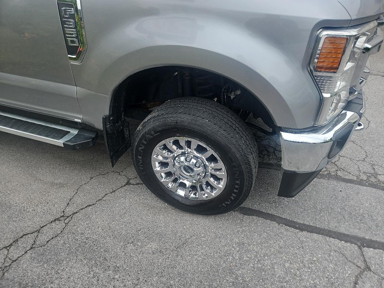 Ford Super Duty F-350 SRW XLT 4WD Crew Cab 6.75' Box 2022