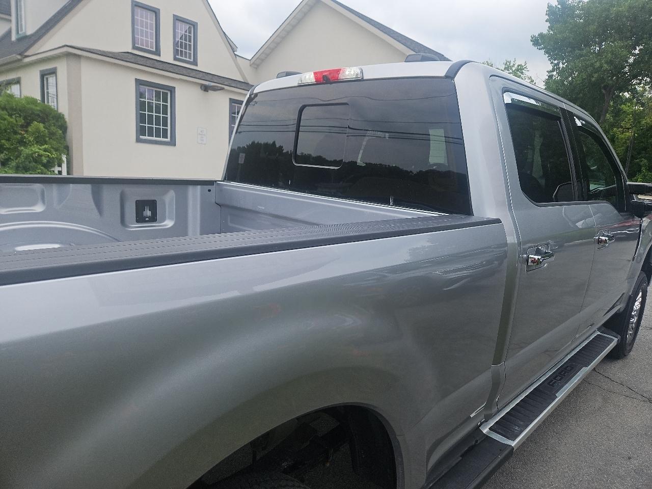 Ford Super Duty F-350 SRW XLT 4WD Crew Cab 6.75' Box 2022