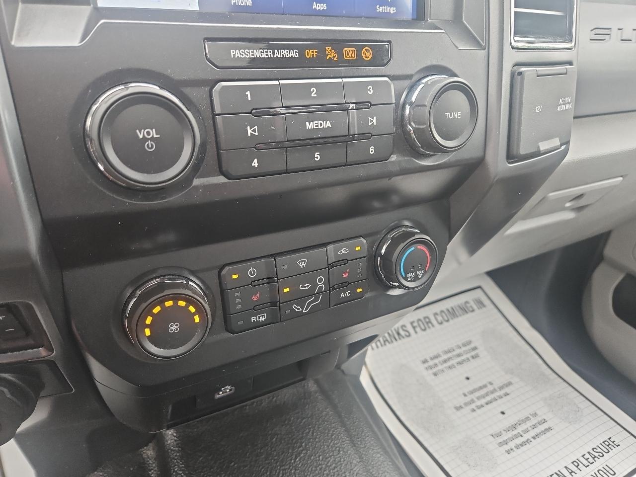 Ford Super Duty F-350 SRW XLT 4WD Crew Cab 6.75' Box 2022