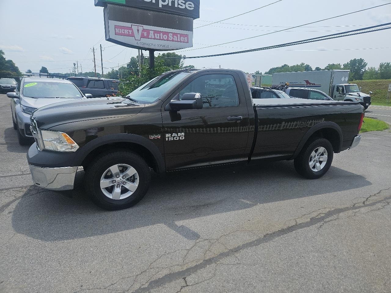 RAM 1500 4WD Reg Cab 140.5" Tradesman 2014