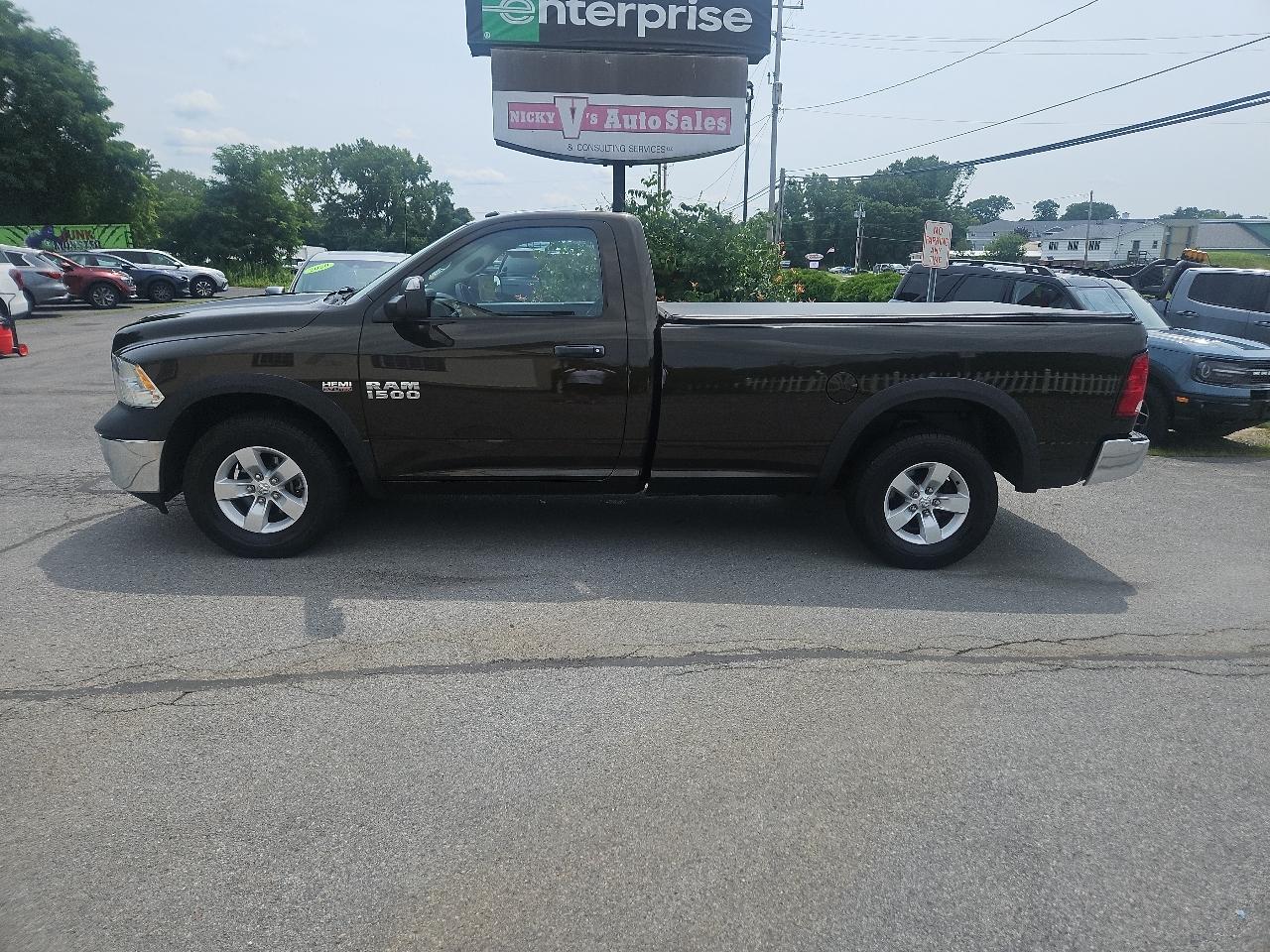 RAM 1500 4WD Reg Cab 140.5" Tradesman 2014