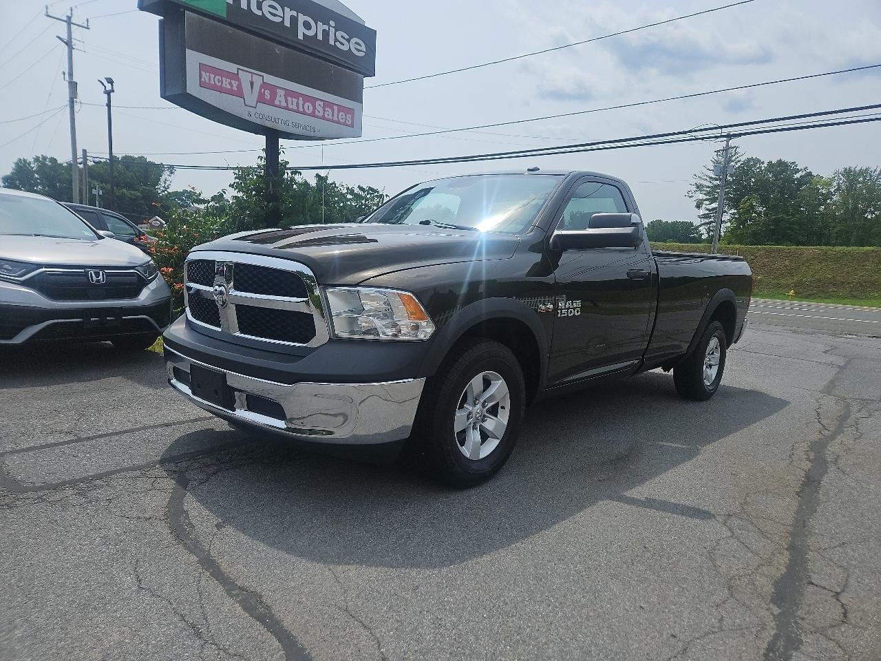 RAM 1500 4WD Reg Cab 140.5" Tradesman 2014