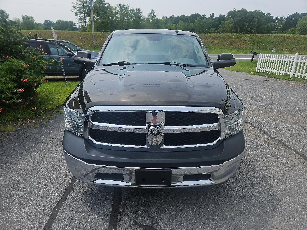 RAM 1500 4WD Reg Cab 140.5" Tradesman 2014