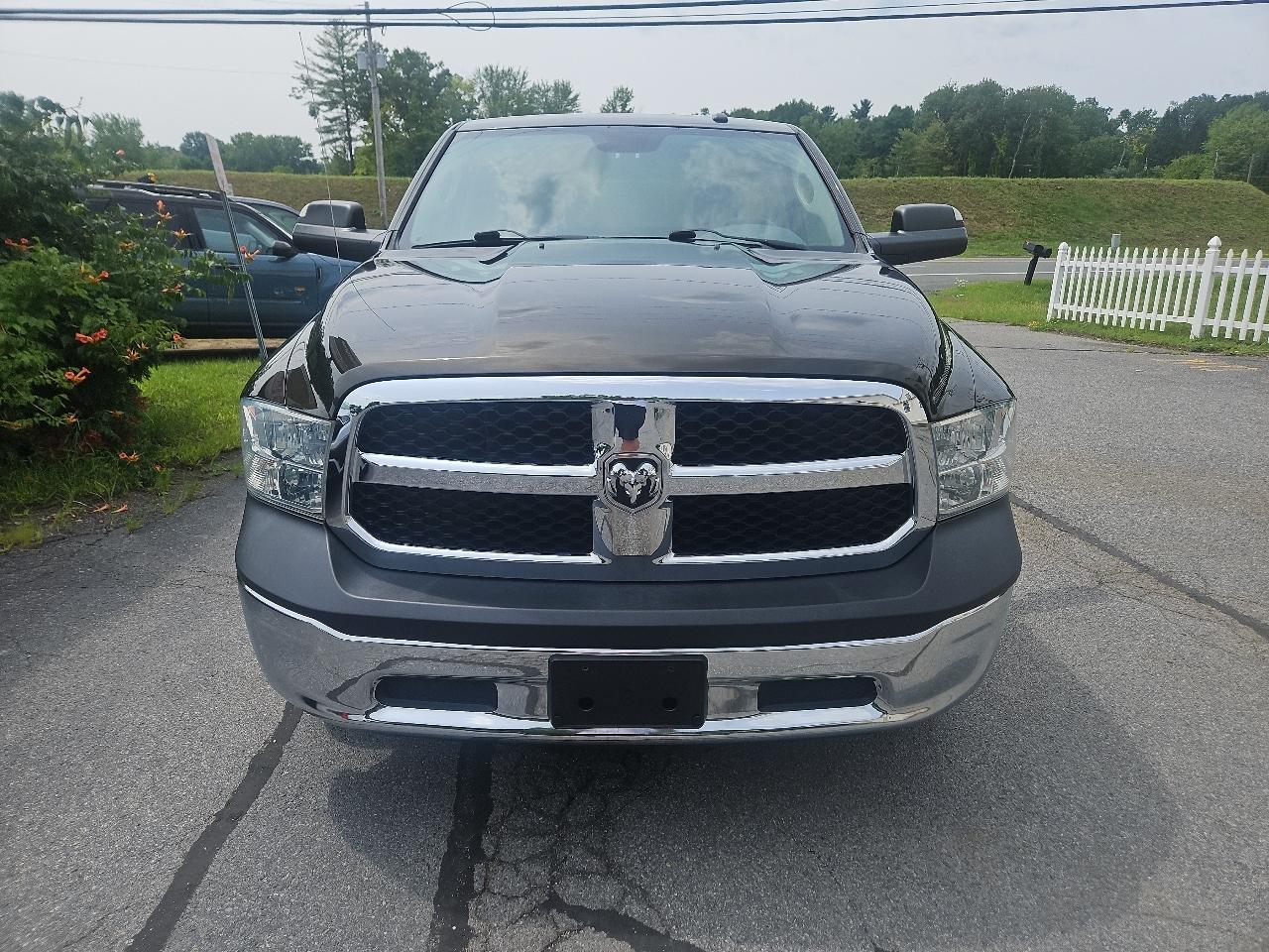 RAM 1500 4WD Reg Cab 140.5" Tradesman 2014