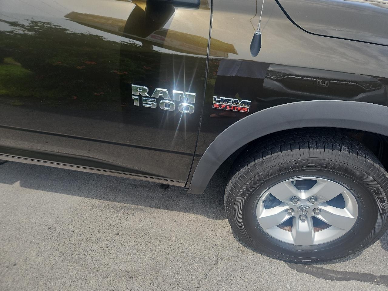 RAM 1500 4WD Reg Cab 140.5" Tradesman 2014