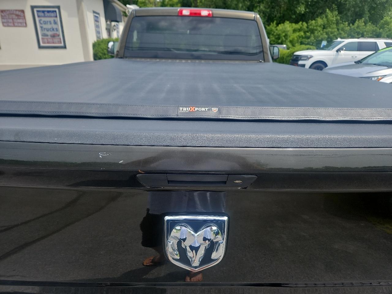 RAM 1500 4WD Reg Cab 140.5" Tradesman 2014