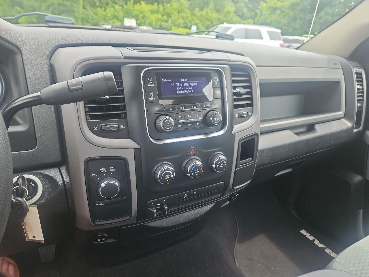 RAM 1500 4WD Reg Cab 140.5" Tradesman 2014