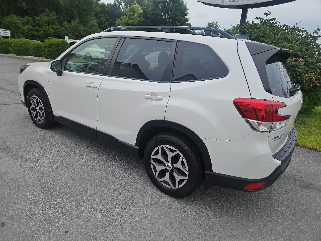 Subaru Forester Premium AWD 2024