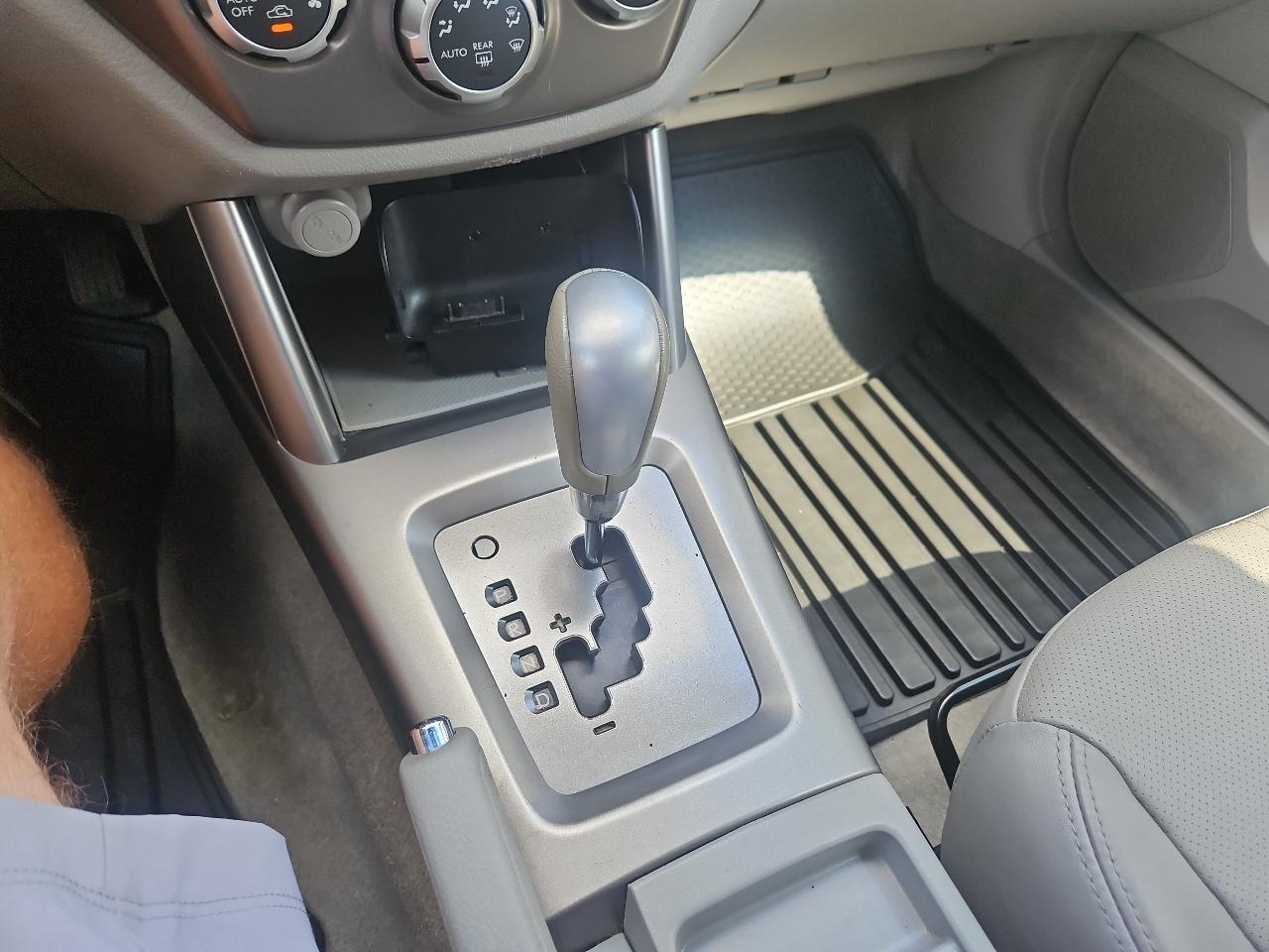 Subaru Forester 4dr Auto 2.5X Limited 2010