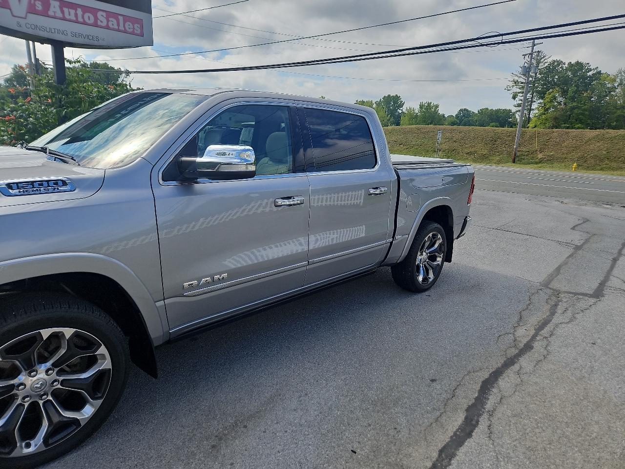 RAM 1500 Limited 4x4 Crew Cab 5'7" Box 2020