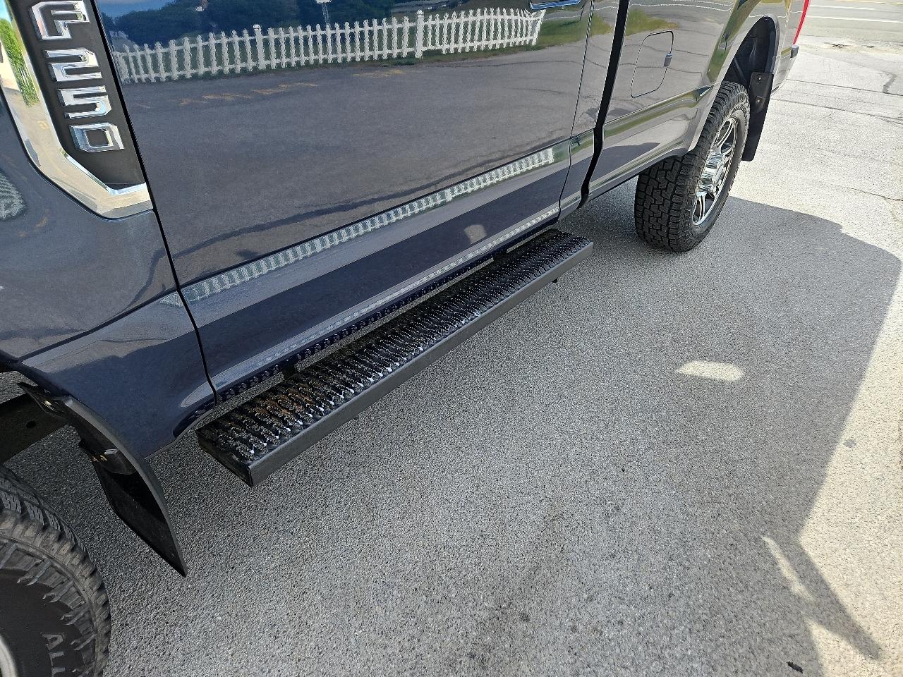 Ford Super Duty F-250 SRW XL 4WD Reg Cab 8' Box 2018