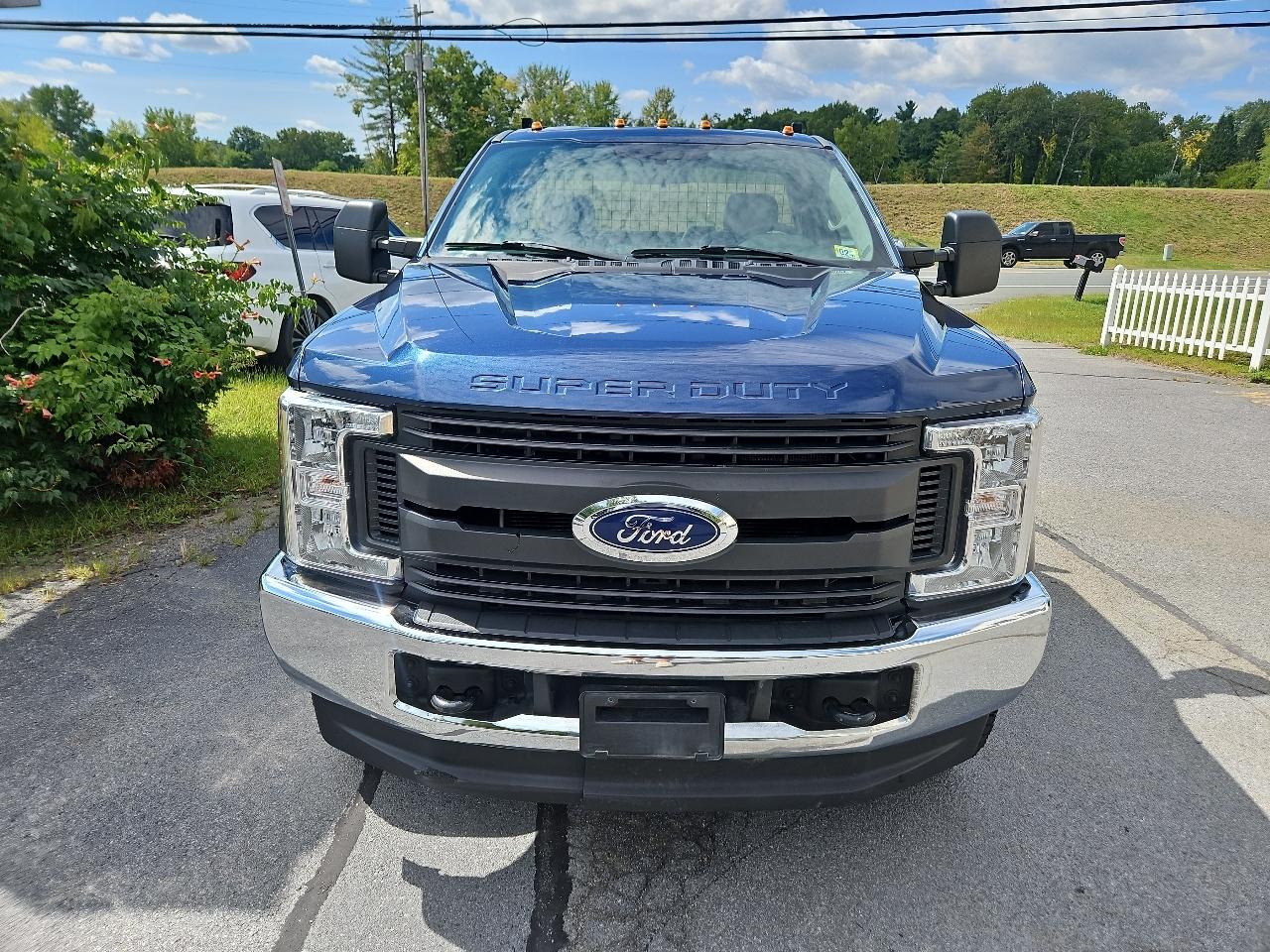 Ford Super Duty F-250 SRW XL 4WD Reg Cab 8' Box 2018