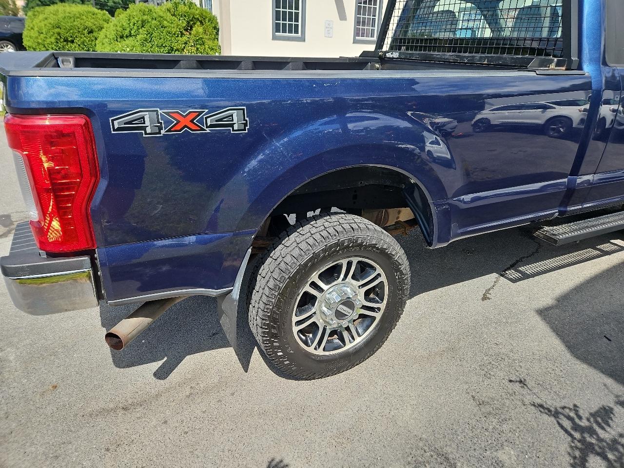 Ford Super Duty F-250 SRW XL 4WD Reg Cab 8' Box 2018