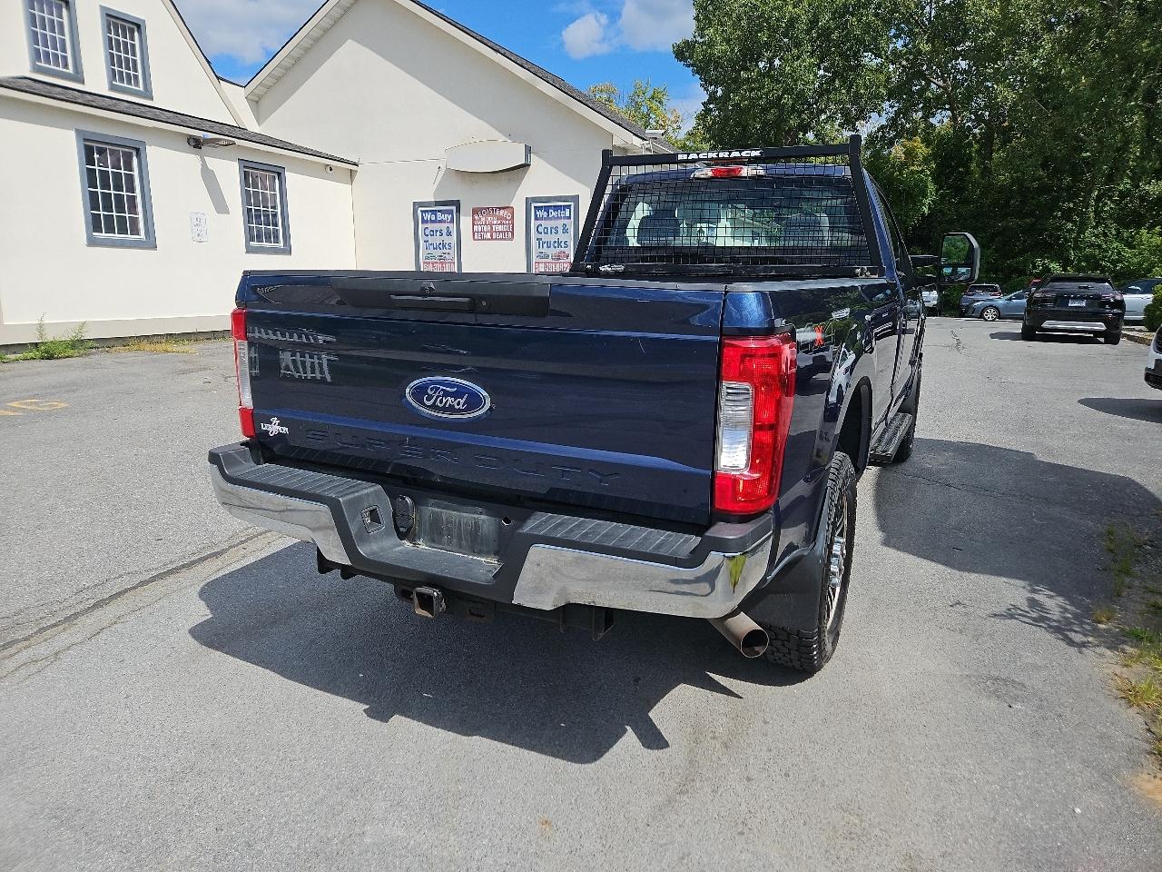 Ford Super Duty F-250 SRW XL 4WD Reg Cab 8' Box 2018