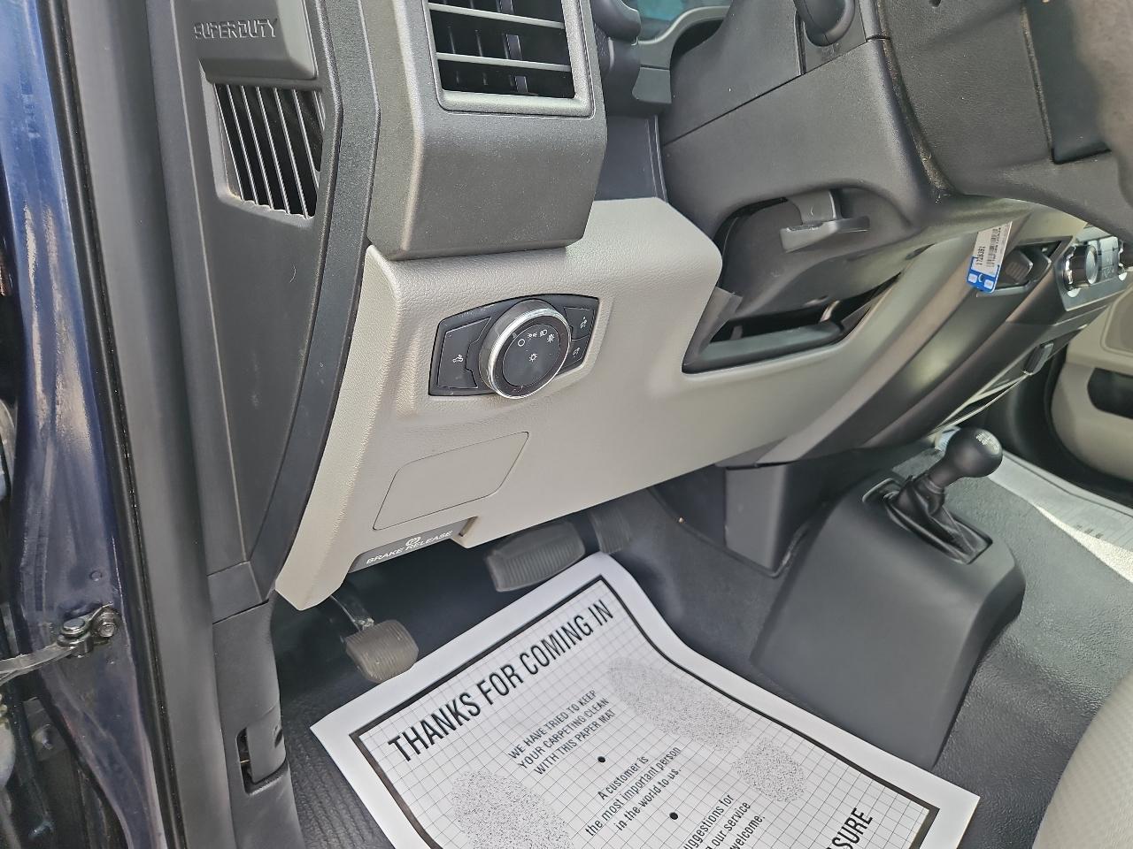 Ford Super Duty F-250 SRW XL 4WD Reg Cab 8' Box 2018