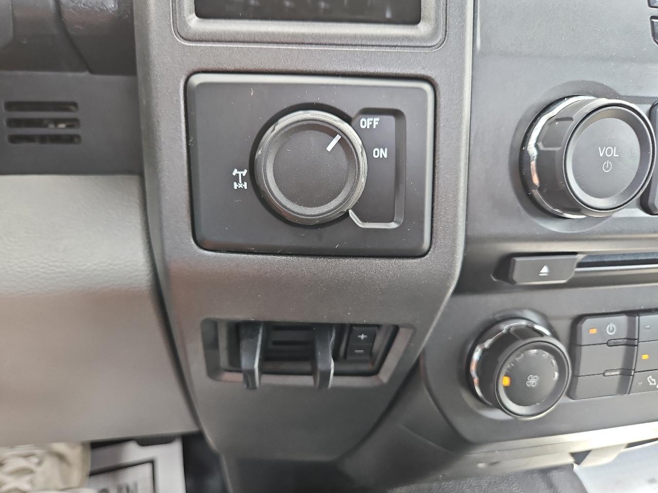 Ford Super Duty F-250 SRW XL 4WD Reg Cab 8' Box 2018