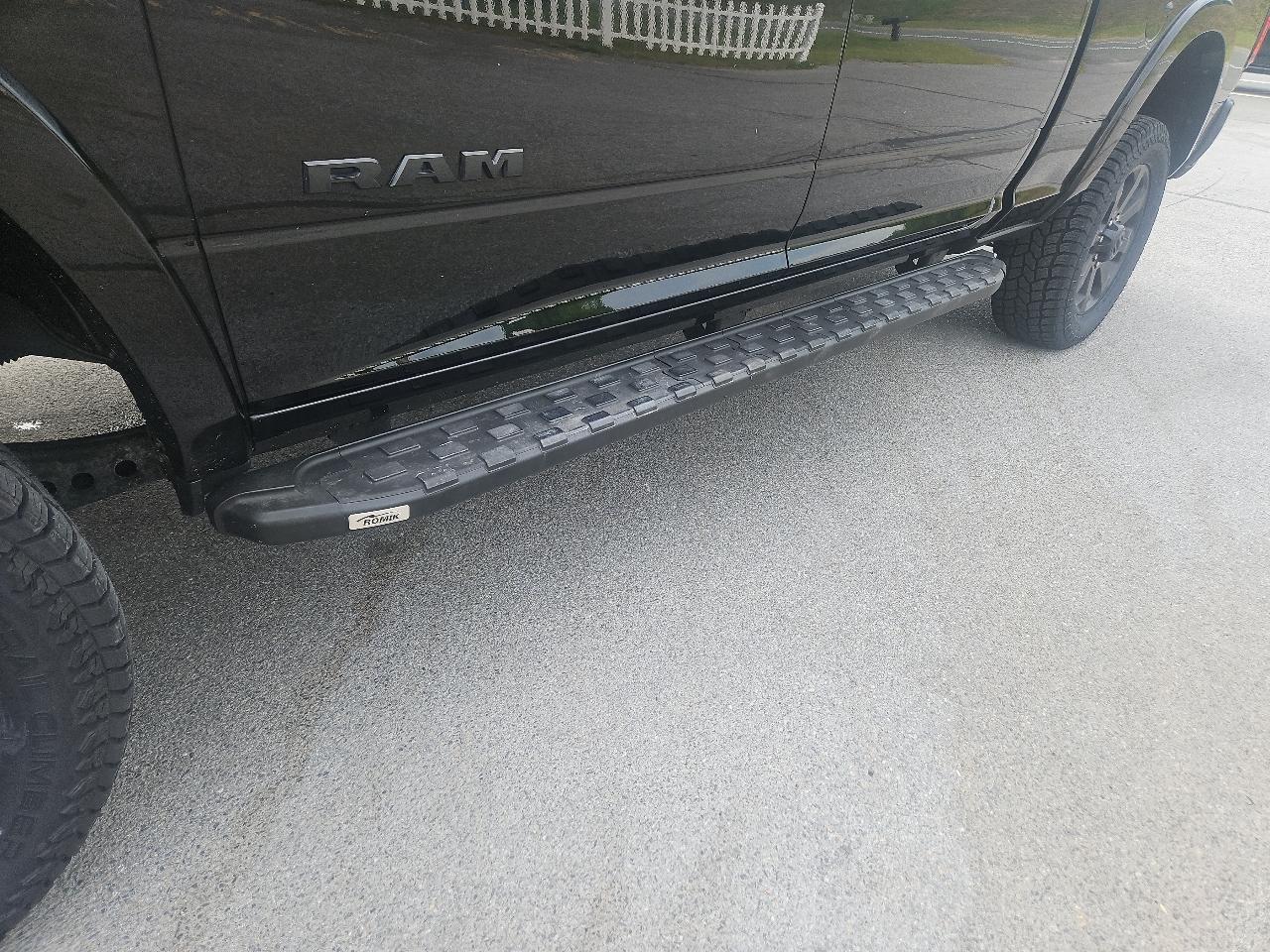RAM 2500 Laramie 4x4 Crew Cab 6'4" Box 2022