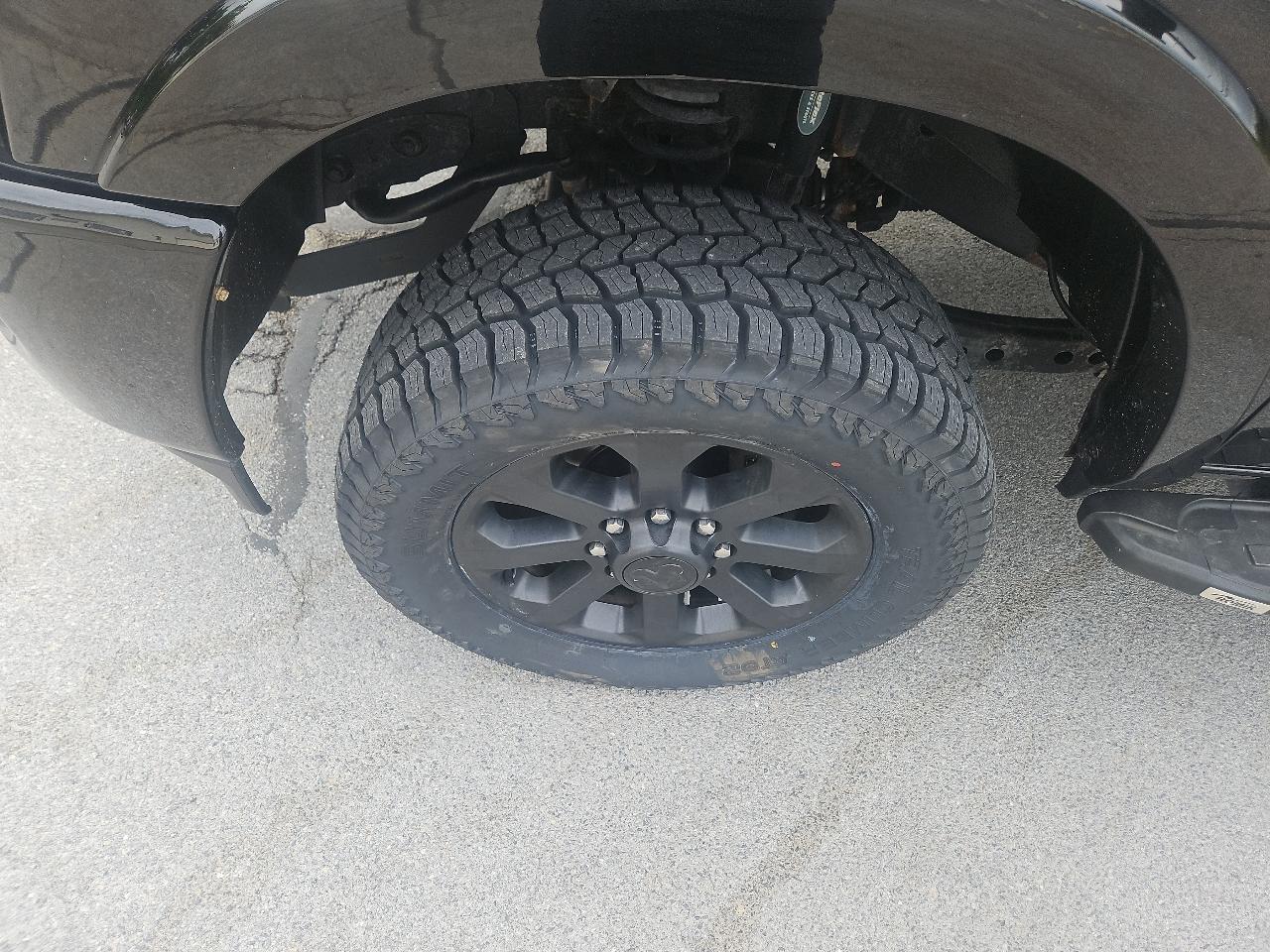 RAM 2500 Laramie 4x4 Crew Cab 6'4" Box 2022
