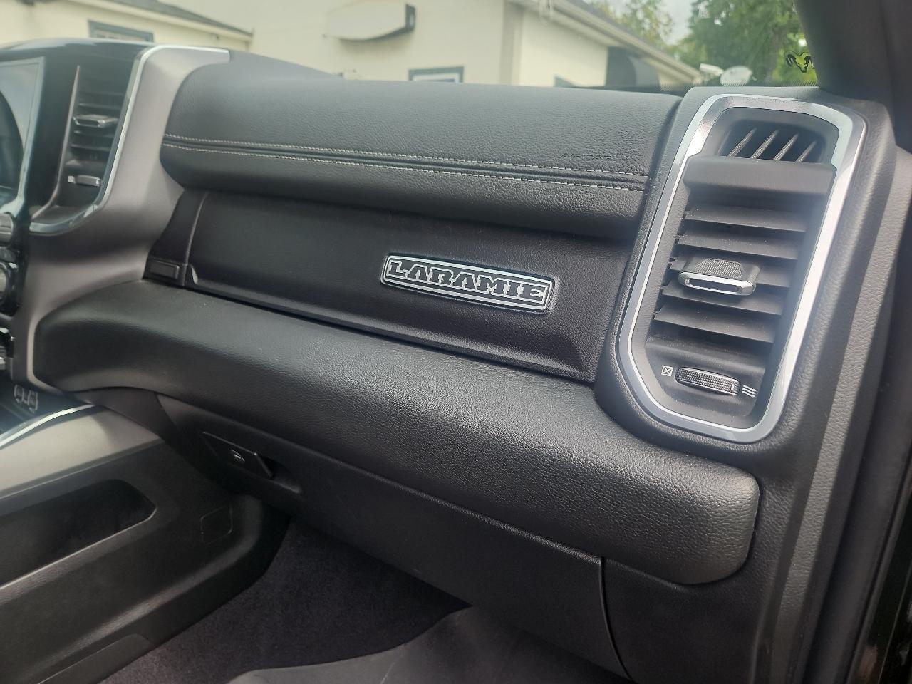 RAM 2500 Laramie 4x4 Crew Cab 6'4" Box 2022