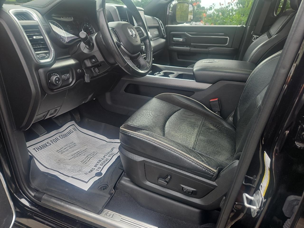RAM 2500 Laramie 4x4 Crew Cab 6'4" Box 2022
