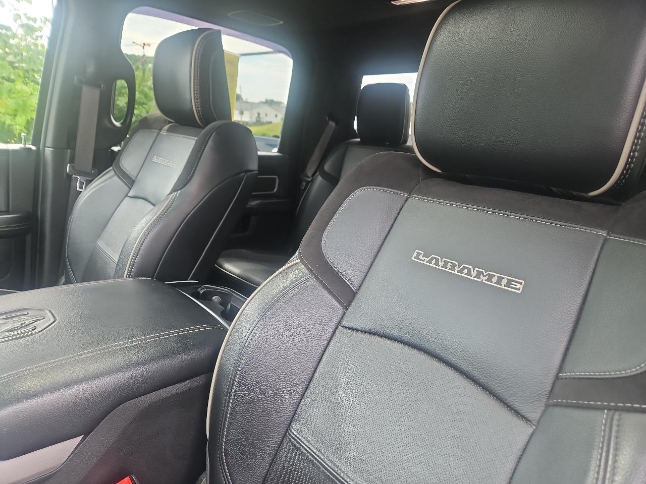 RAM 2500 Laramie 4x4 Crew Cab 6'4" Box 2022