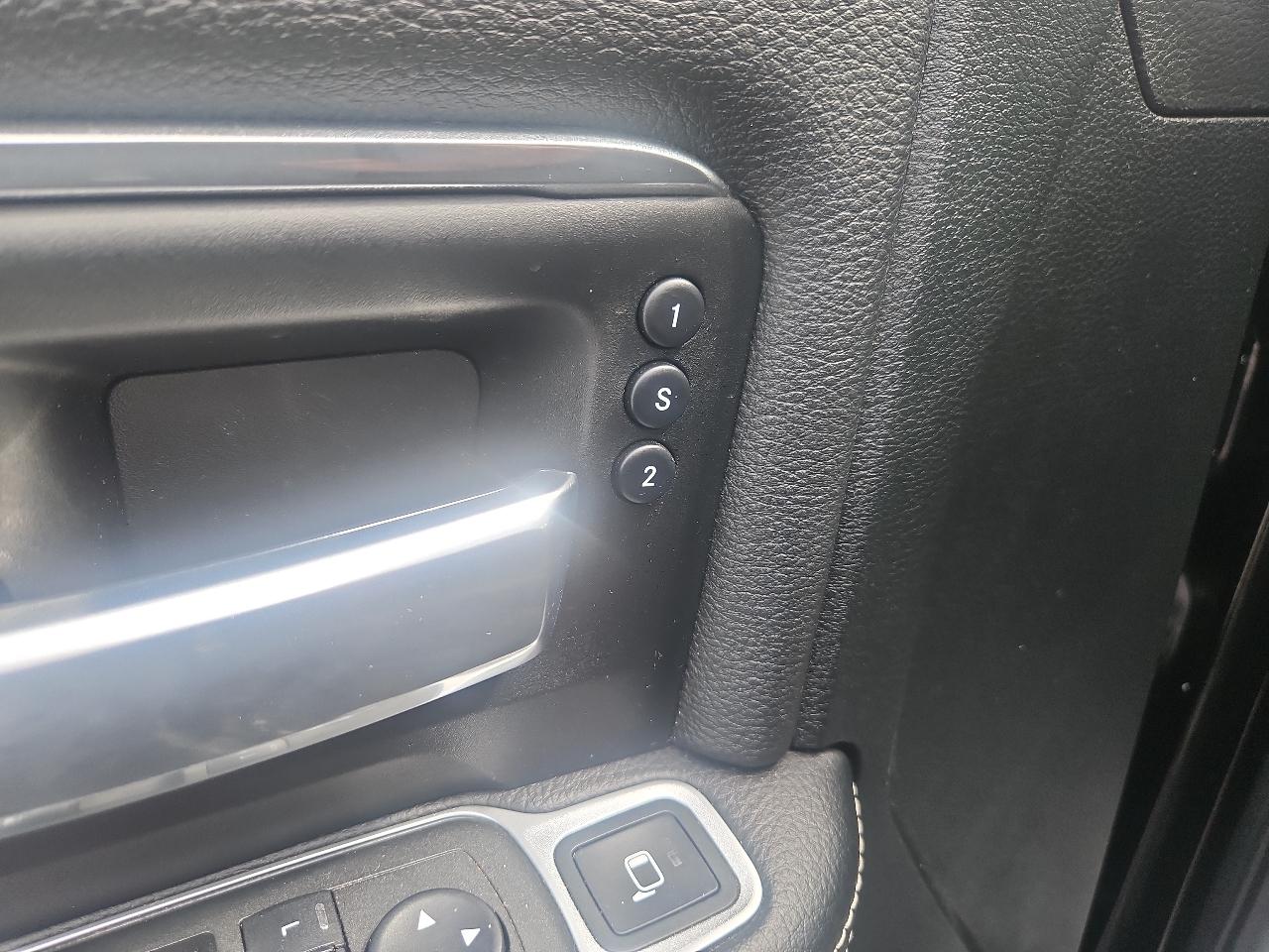 RAM 2500 Laramie 4x4 Crew Cab 6'4" Box 2022