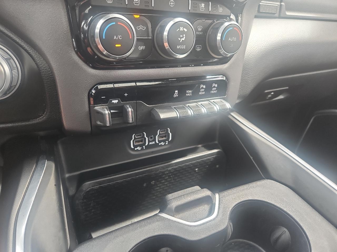 RAM 2500 Laramie 4x4 Crew Cab 6'4" Box 2022