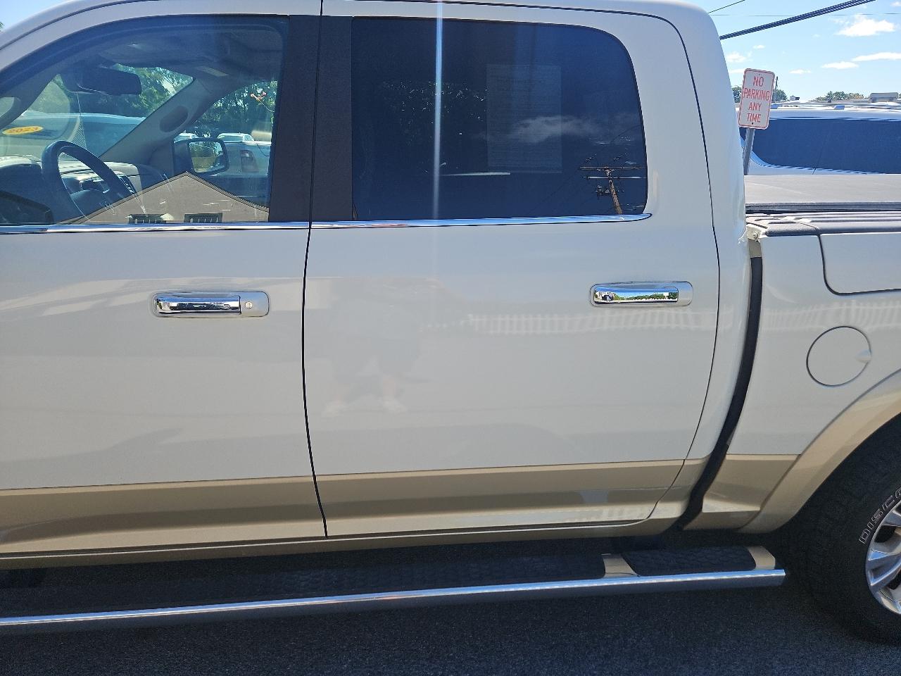RAM 1500 Longhorn 4x4 Crew Cab 5'7" Box 2017