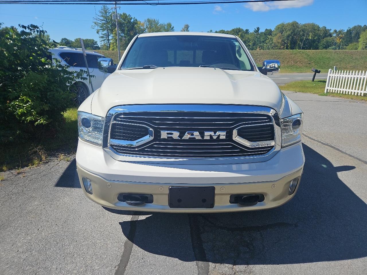 RAM 1500 Longhorn 4x4 Crew Cab 5'7" Box 2017