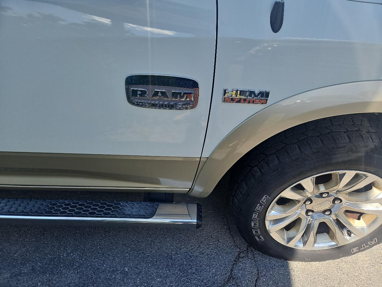 RAM 1500 Longhorn 4x4 Crew Cab 5'7" Box 2017