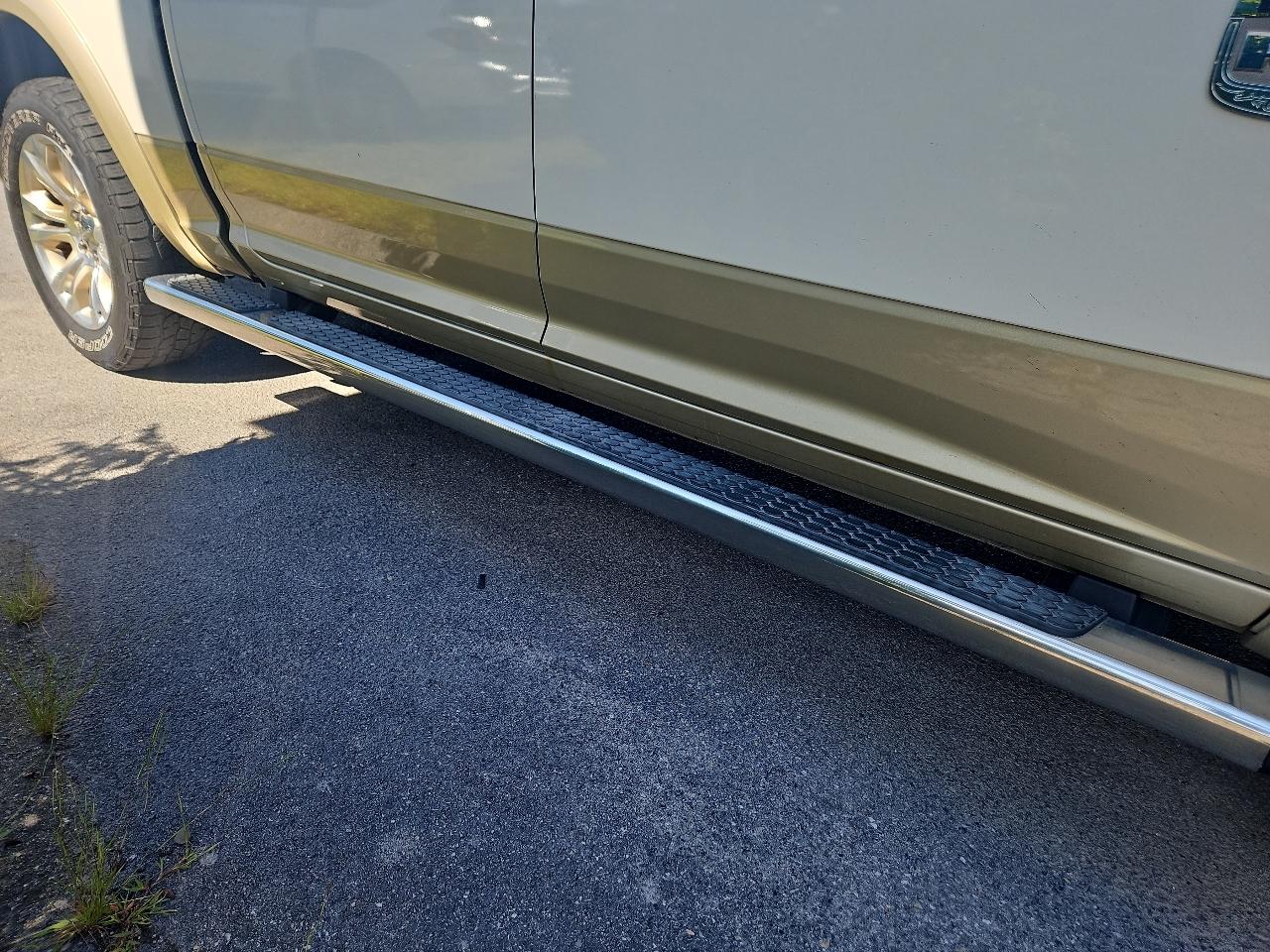 RAM 1500 Longhorn 4x4 Crew Cab 5'7" Box 2017