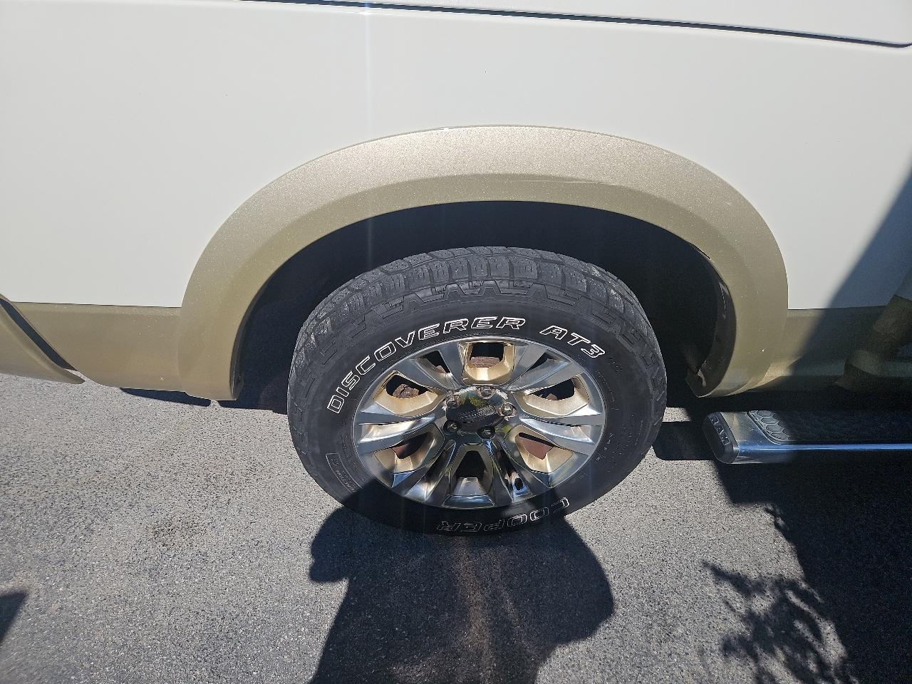 RAM 1500 Longhorn 4x4 Crew Cab 5'7" Box 2017