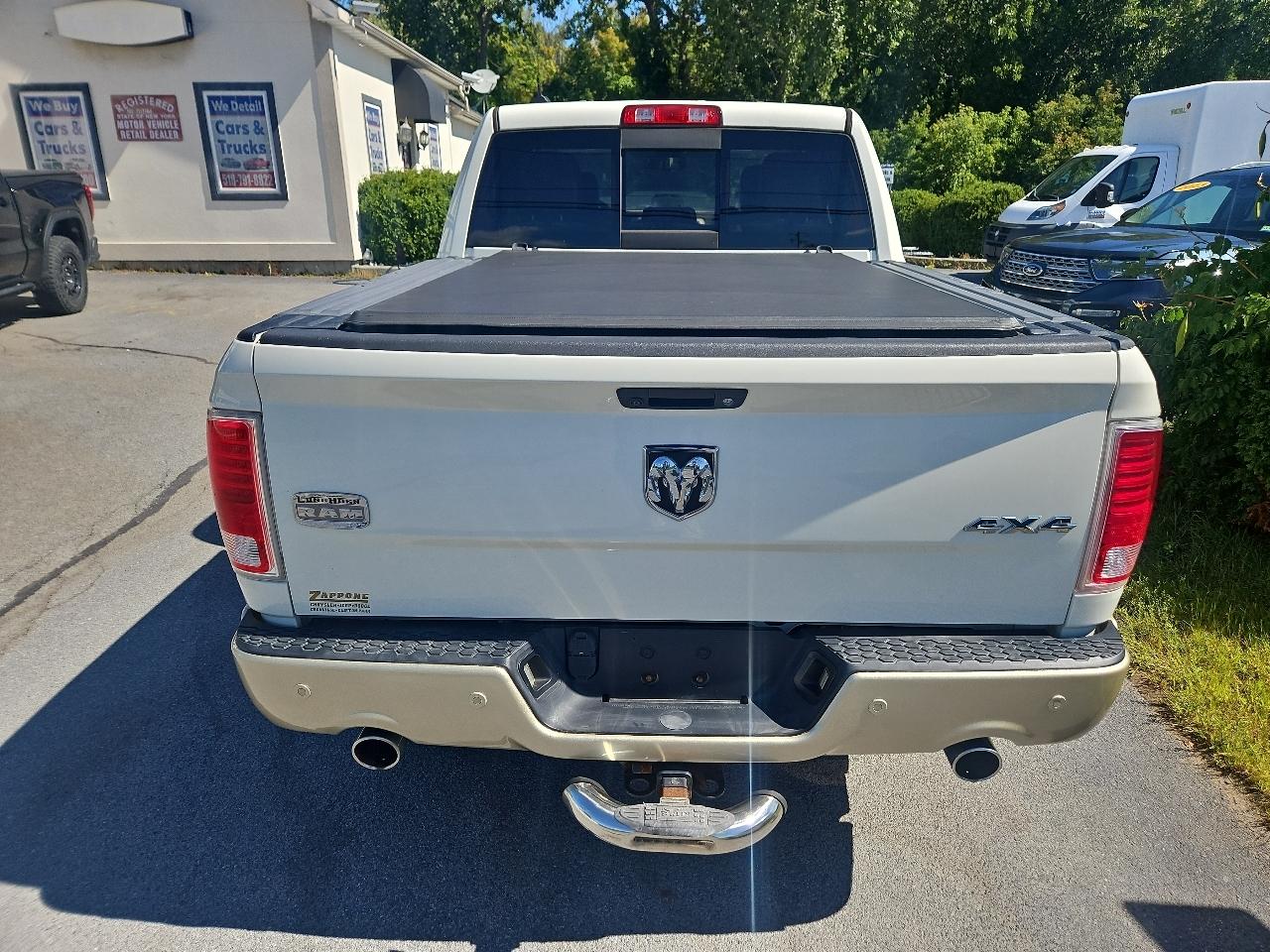 RAM 1500 Longhorn 4x4 Crew Cab 5'7" Box 2017