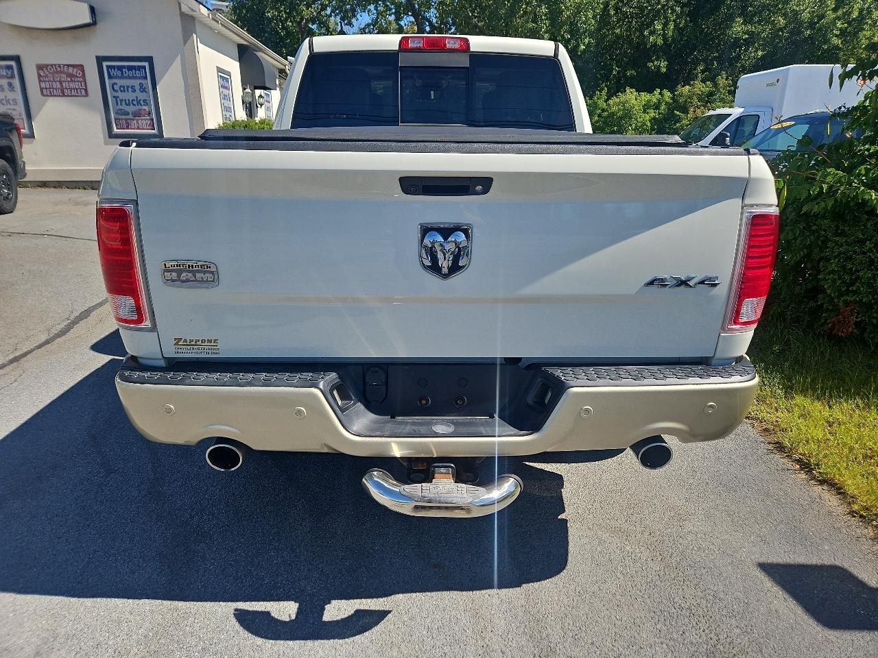 RAM 1500 Longhorn 4x4 Crew Cab 5'7" Box 2017