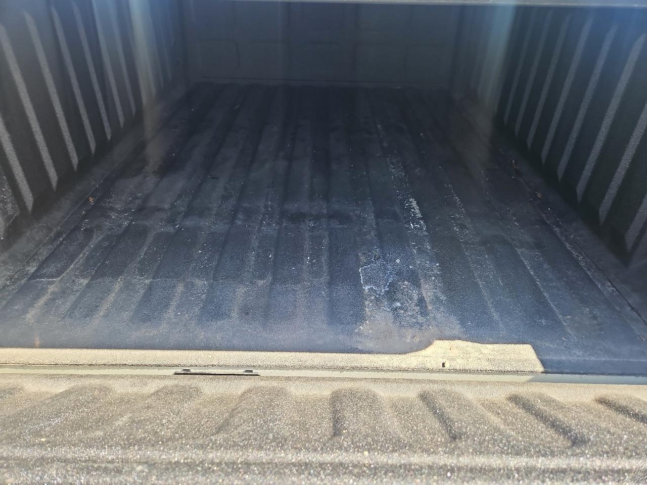 RAM 1500 Longhorn 4x4 Crew Cab 5'7" Box 2017
