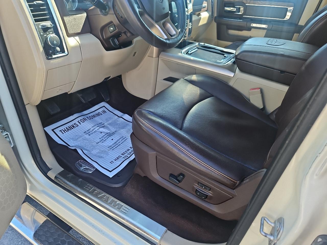 RAM 1500 Longhorn 4x4 Crew Cab 5'7" Box 2017