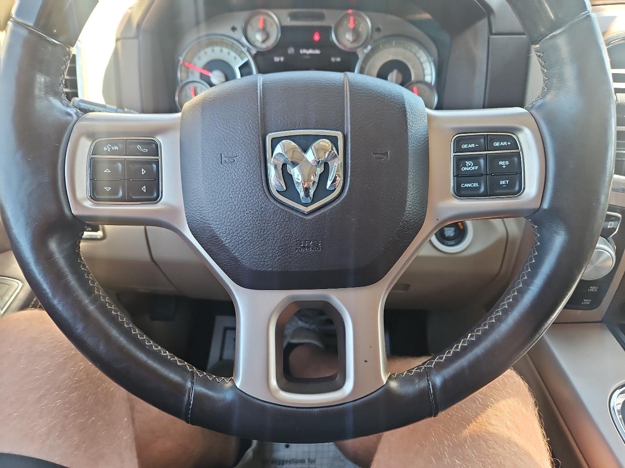 RAM 1500 Longhorn 4x4 Crew Cab 5'7" Box 2017