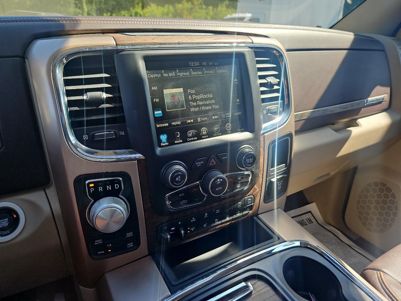 RAM 1500 Longhorn 4x4 Crew Cab 5'7" Box 2017