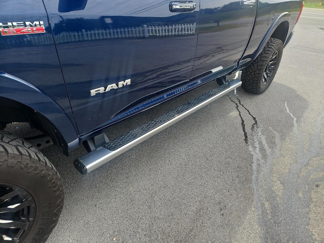 RAM 2500 Laramie 4x4 Crew Cab 6'4" Box 2019