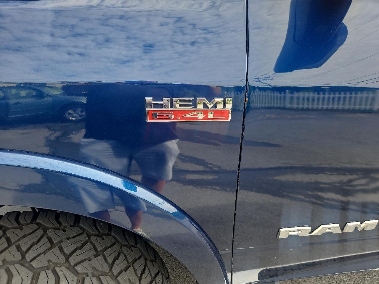 RAM 2500 Laramie 4x4 Crew Cab 6'4" Box 2019