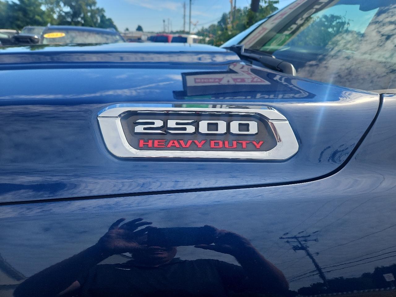RAM 2500 Laramie 4x4 Crew Cab 6'4" Box 2019