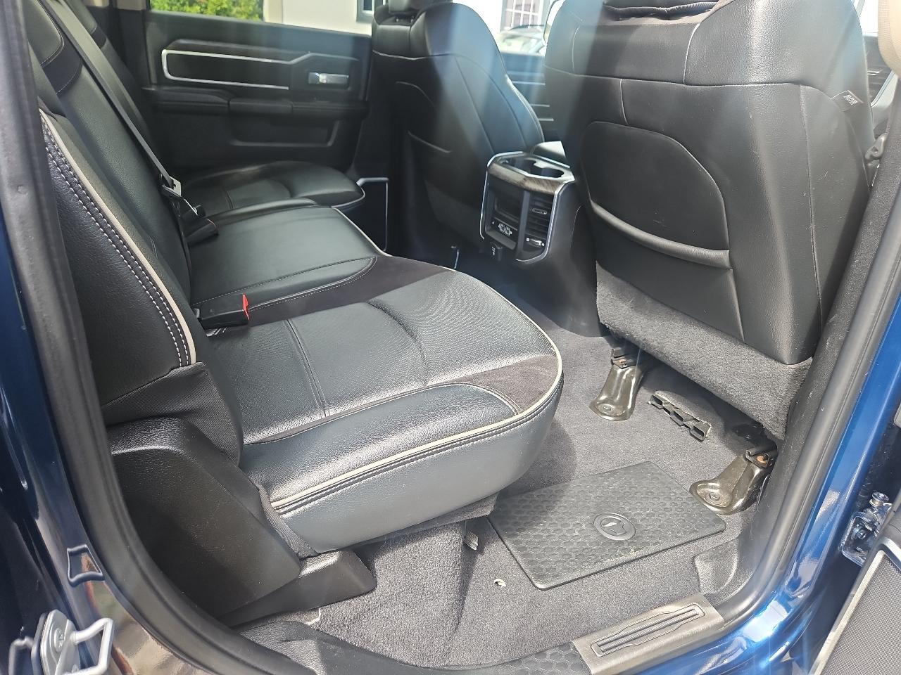 RAM 2500 Laramie 4x4 Crew Cab 6'4" Box 2019