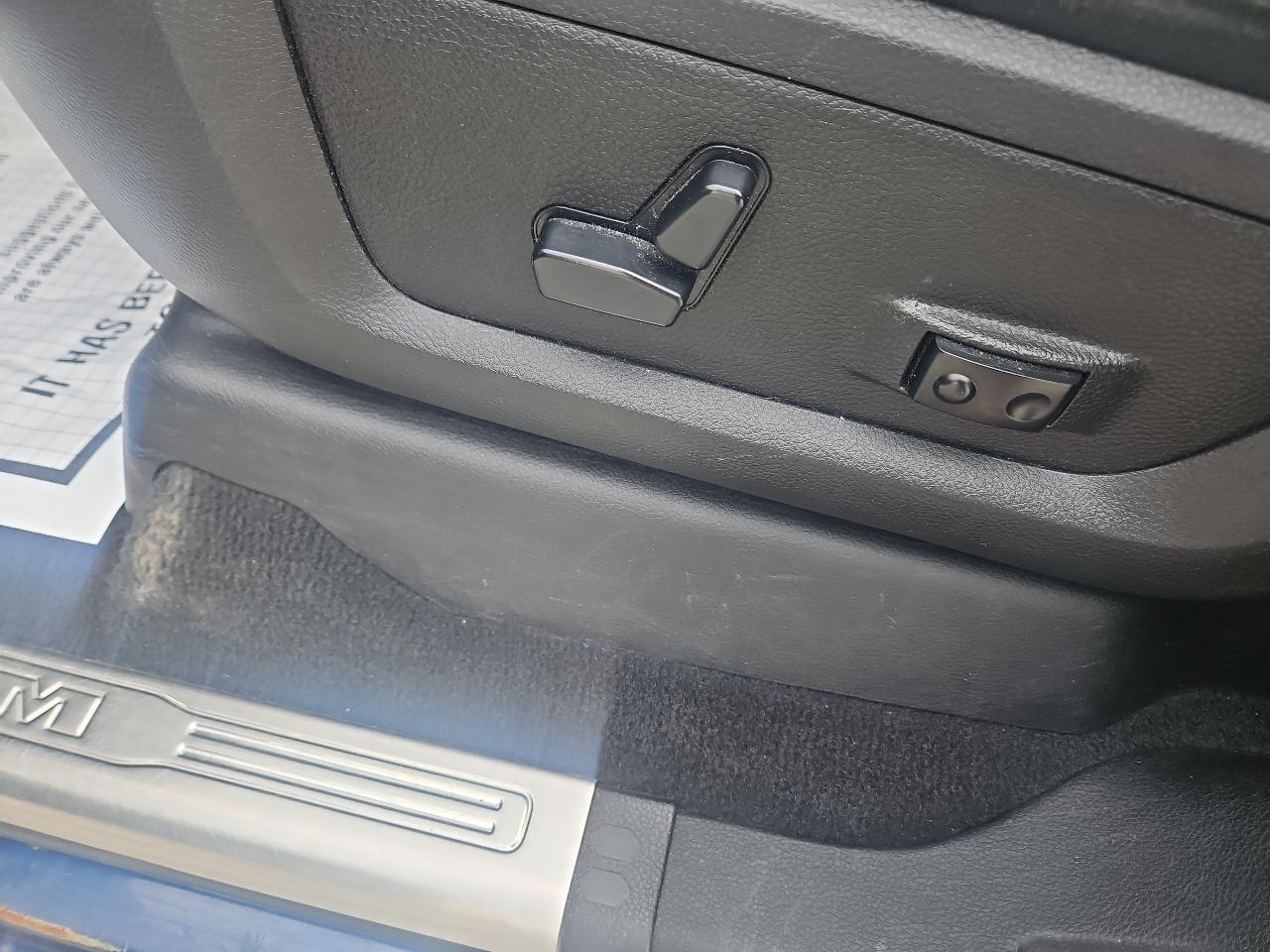 RAM 2500 Laramie 4x4 Crew Cab 6'4" Box 2019