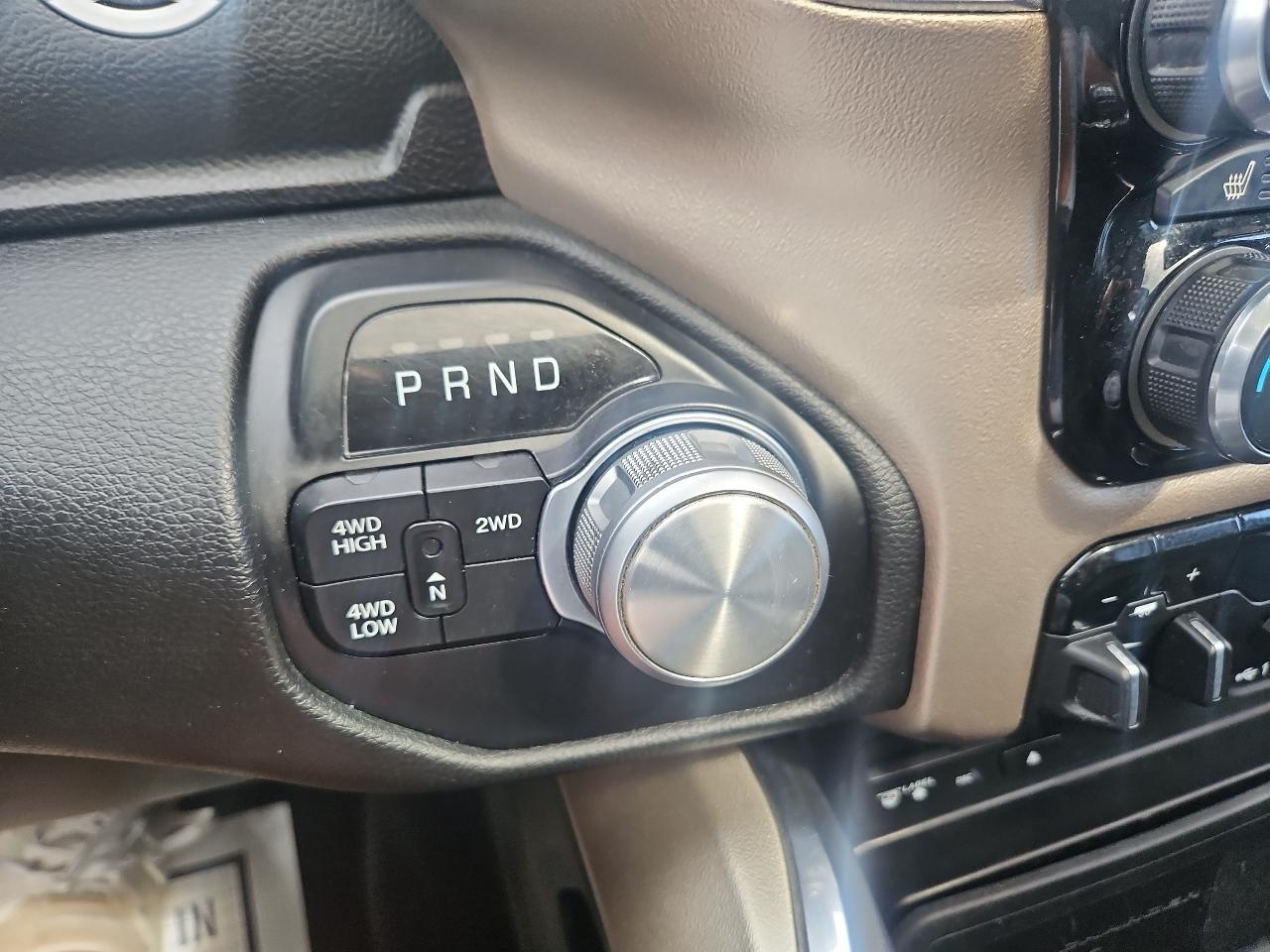 RAM 2500 Laramie 4x4 Crew Cab 6'4" Box 2019