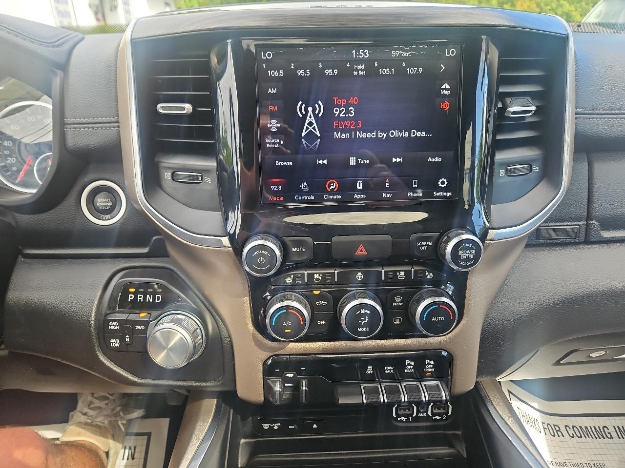 RAM 2500 Laramie 4x4 Crew Cab 6'4" Box 2019